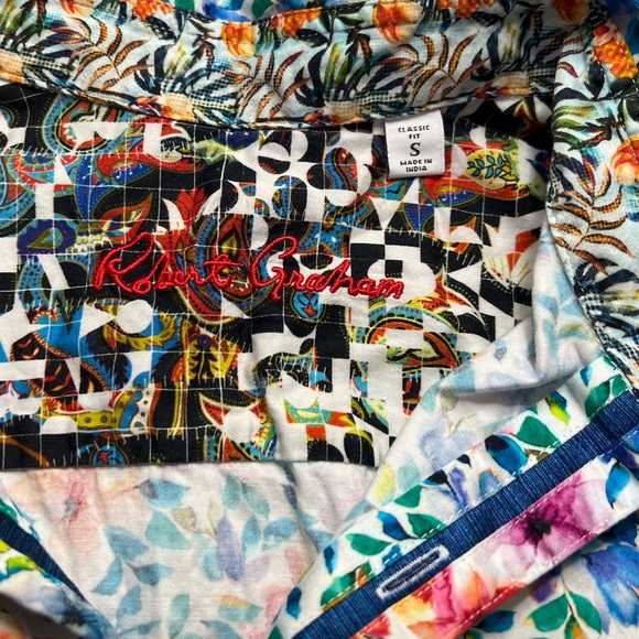 Robert Graham Blue and Red Casual Button Down Shirt Vibrant Floral Design - Picture 3 of 5